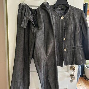 Elegant outfit suit from Kasper